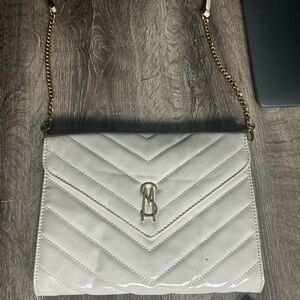 Steve Madden Elegant White Quilted Women's Bag